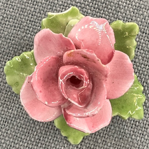 Vintage Coalbrook China floral Brooches made in England - Picture 4 of 9
